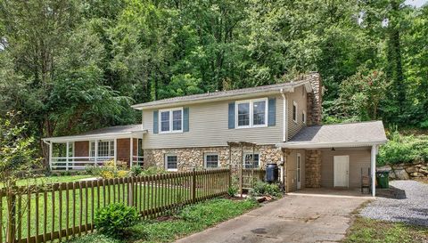 23 Clearbrook Rd