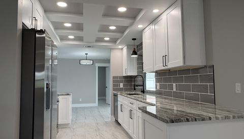 2122 SE 13th Terrace