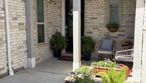 18323 Tiger Flowers Dr