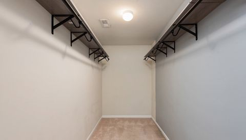 2284 Olive Lane