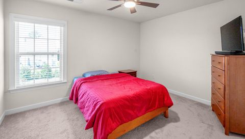 2083 Topaz Plaza