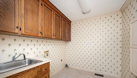 1820 Hunting Ridge Rd