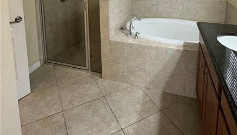 2873 Via Piazza