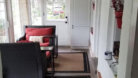 2536 Old Glenview Rd