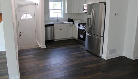 1052 W 111th Pl