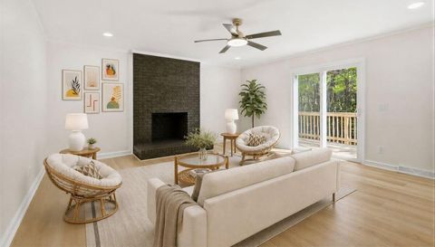 8 Overlook Ct