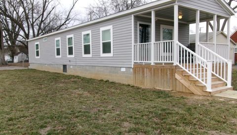 205 & 207 5th Street