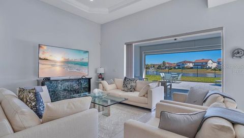 10481 ROYAL CYPRESS WAY