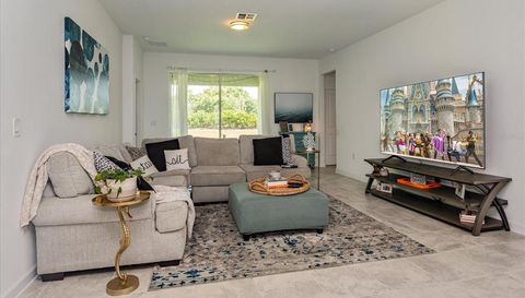 5616 QUIET PALM LOOP