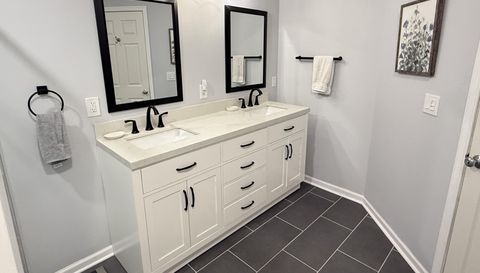 370 Sundown Ct