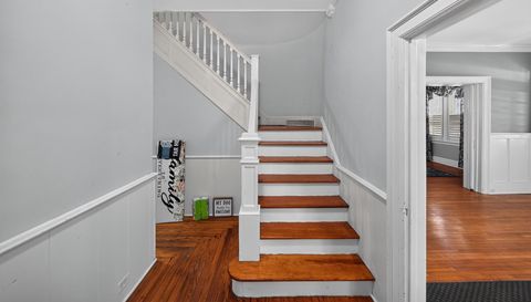 425 Roanoke Ave