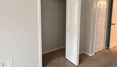 8674 Hunters Key Cir