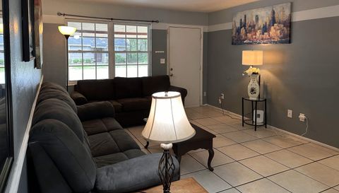 2053 NW 31st Pl