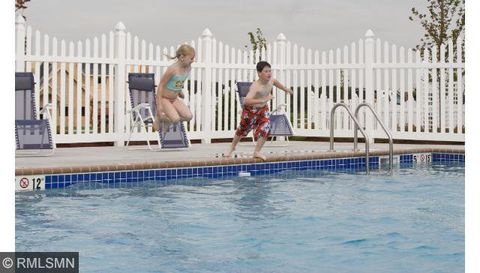 3189 Old Stone Way NE