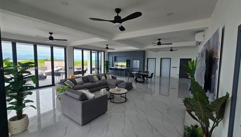 42A Barrier Reef Drive