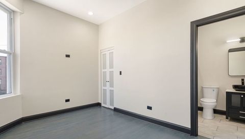 3824 W Arthington Street