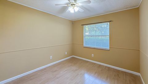2301 NE 32nd Pl