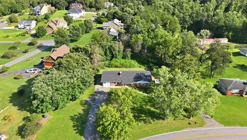 1496 Jenkins Valley Rd