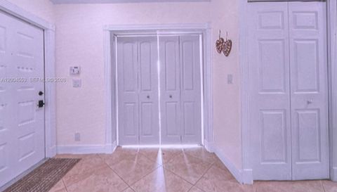 13990 Nesting Way