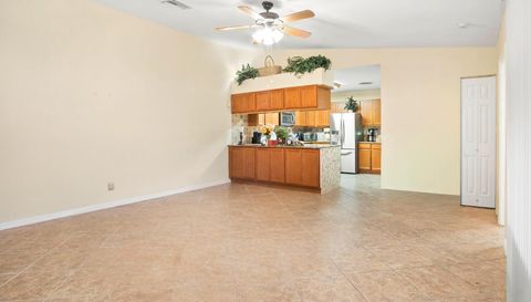 15437 Crystal Lake Dr