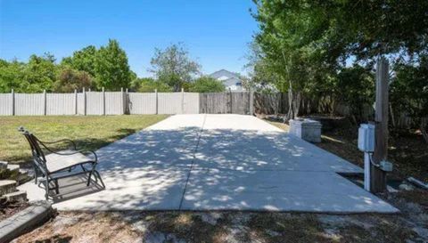 1900 Griff Wood Ct
