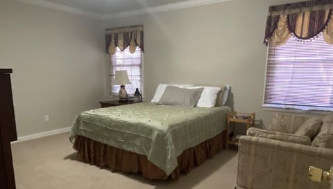 3806 Claridge Road North