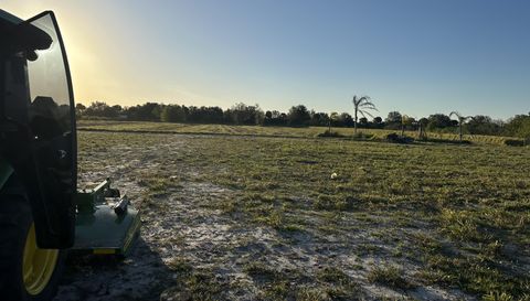 1503 S Header Canal Rd