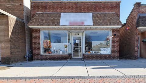 275 S BROADWAY Street