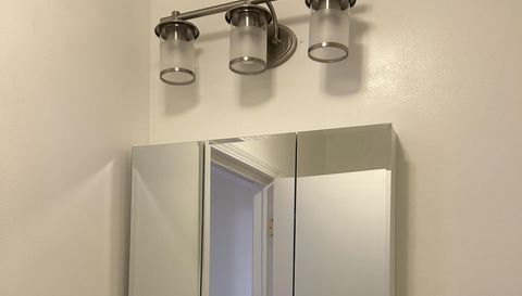 800 S Independence Blvd