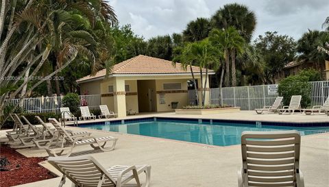 435 Rainbow Springs Ter