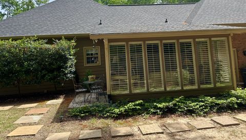 3294 Fox Hunt Trail NW