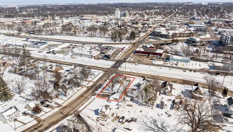 330 Riverside Avenue