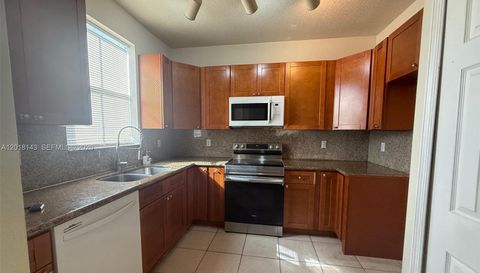 10870 243rd Ln