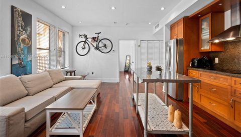 1027 Pennsylvania Ave