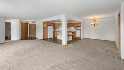 2155 6th Lane SE