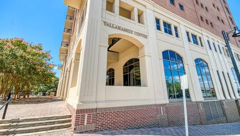 215 W COLLEGE AVENUE