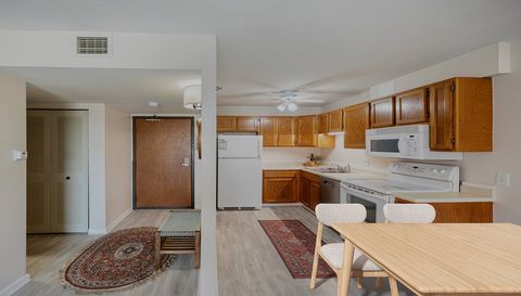 6615 Lake Shore Drive S