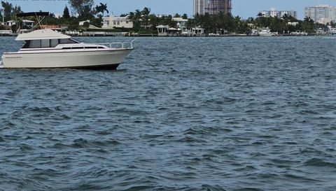 7601 TREASURE DR / DOCK D5 (FOR RENT)