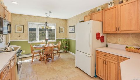 3 Yarmouth Ln