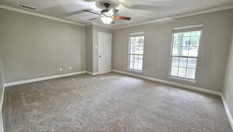 3270 Austin Dr