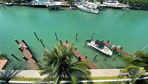 9400 E Bay Harbor Dr