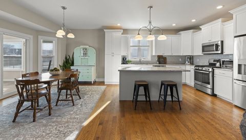 1121 Blackberry Shore Lane