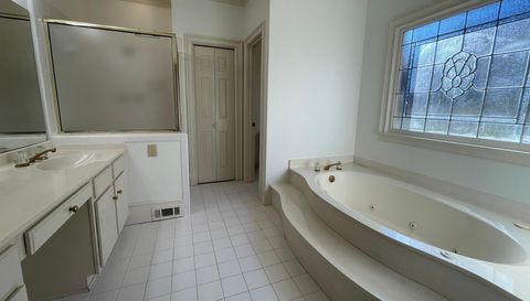 5338 Dunwoody Club Creek Dr