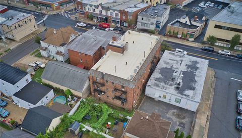 203 Willis Ave