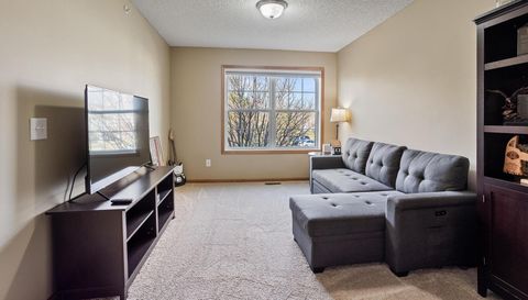 10910 Goodhue Street NE