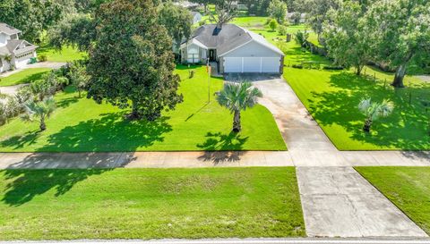 1205 War Eagle Blvd