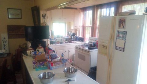 1643 Somers Gratis Rd