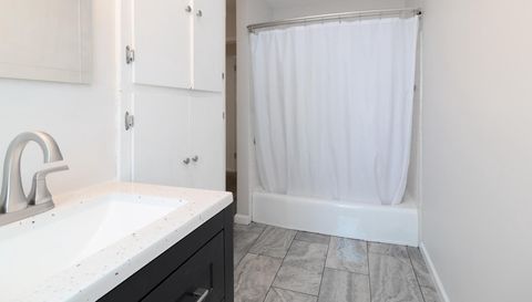 4858 Irving Avenue S