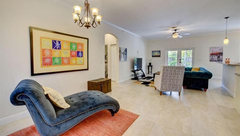 376 Forest Hill Boulevard