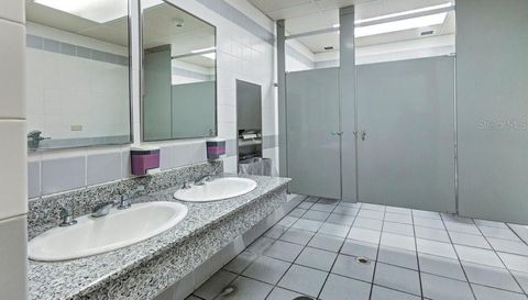 207 Calle Del Parque